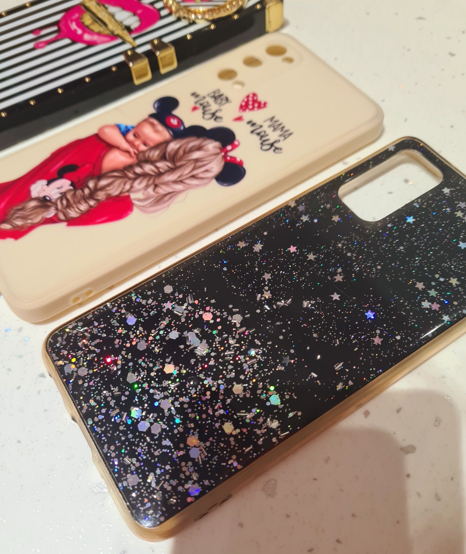 Samsung Galaxy S20 + 3 калъфа