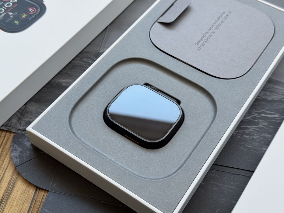 Apple Watch Ultra 2 Black Titanium Milanese Loop Гаранция