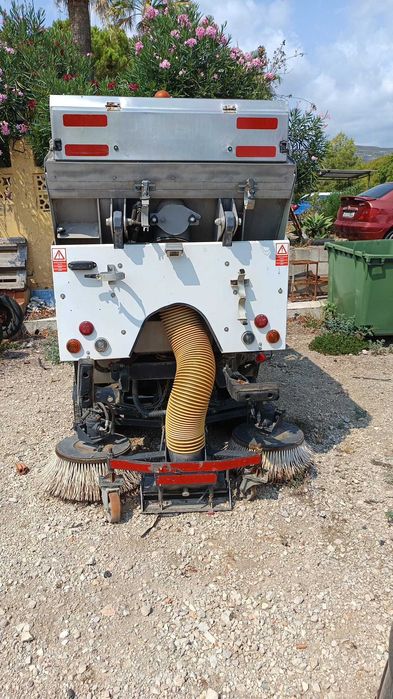 Maturatoare stradala aspirator