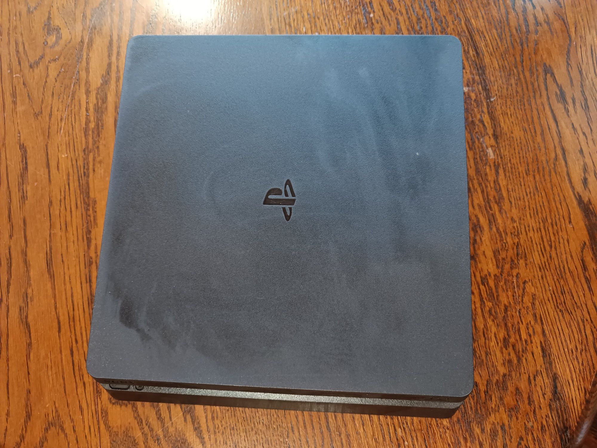 Playstation PS4 - много добро състояние