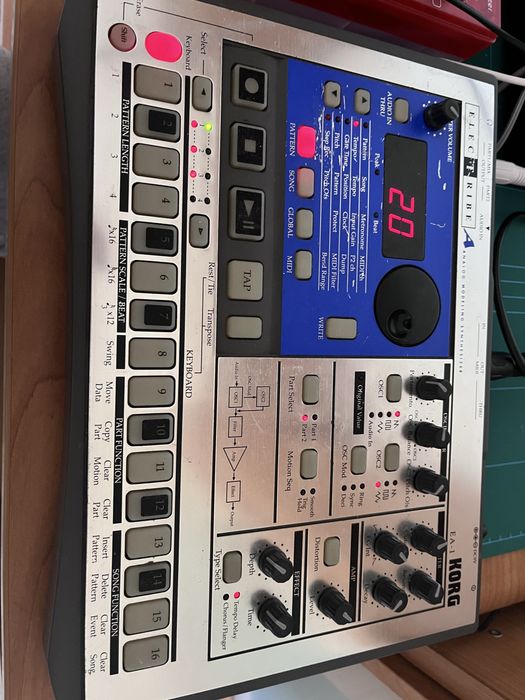 Синтезатор Korg electribe ea1