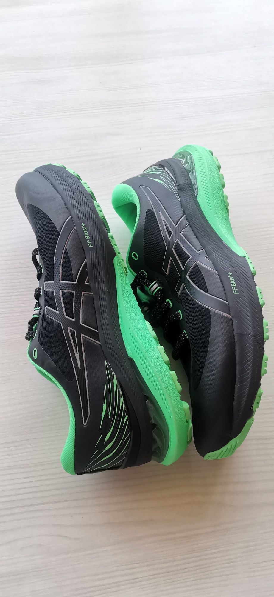 Asics Kayano 29 Lite show