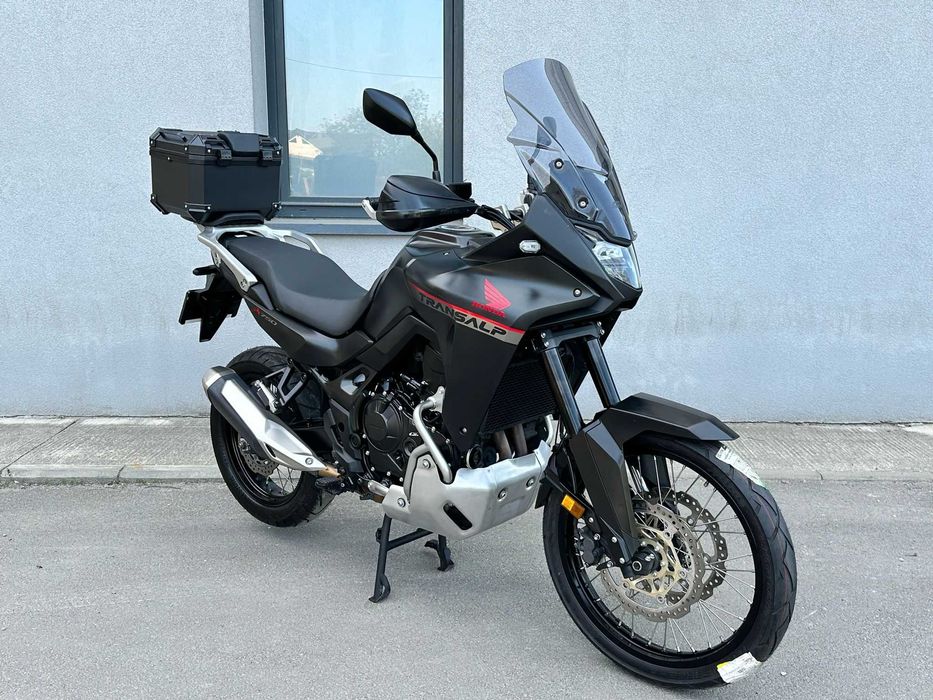 Honda Transalp 750 ~ Garantie ~ Rate ~