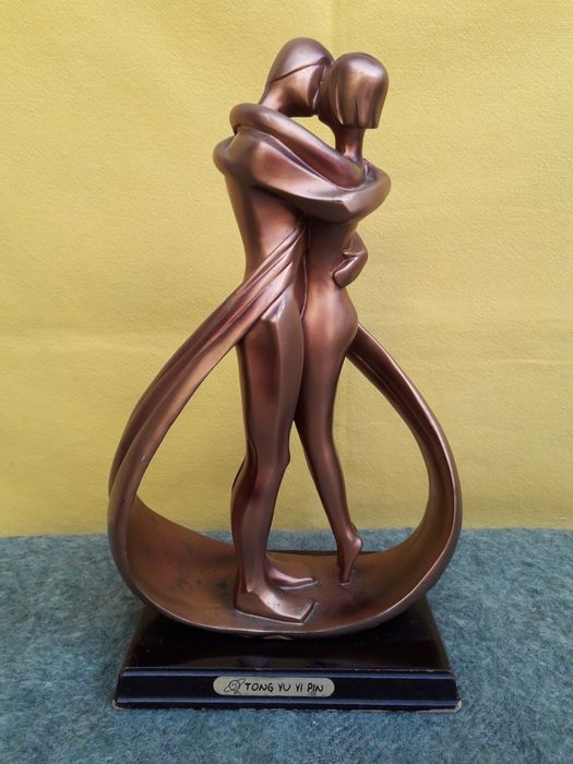 Sculptura sărut -" iubire "