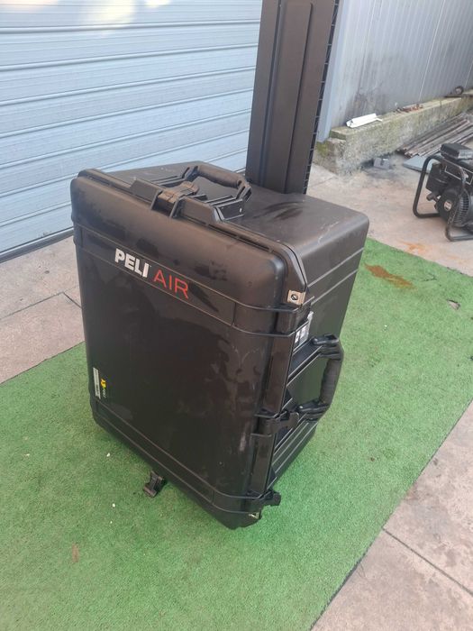 Голям куфар - Peli AIR