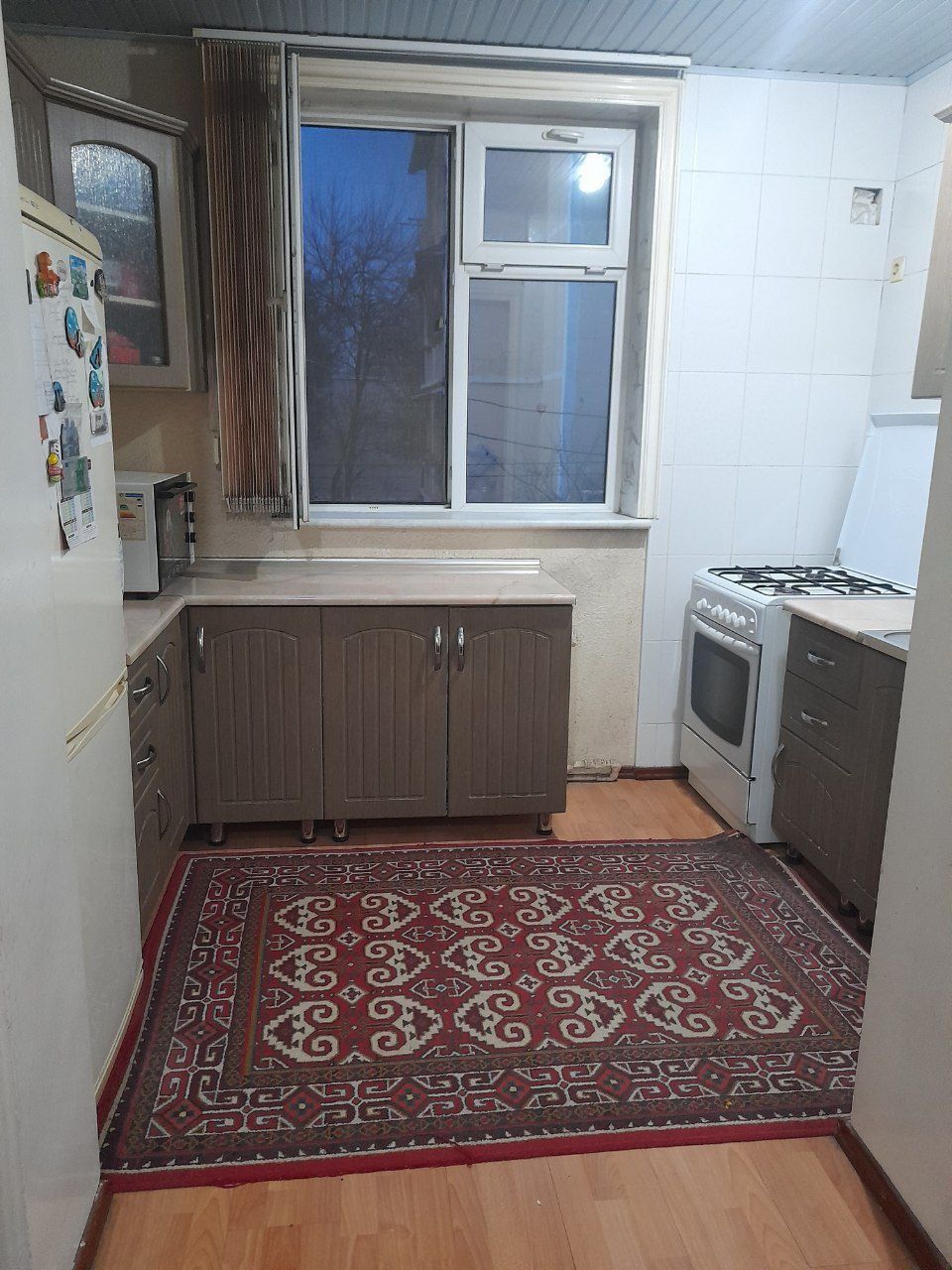 Срочно продаю 4-х комнатнаю квартиру Сергели 3