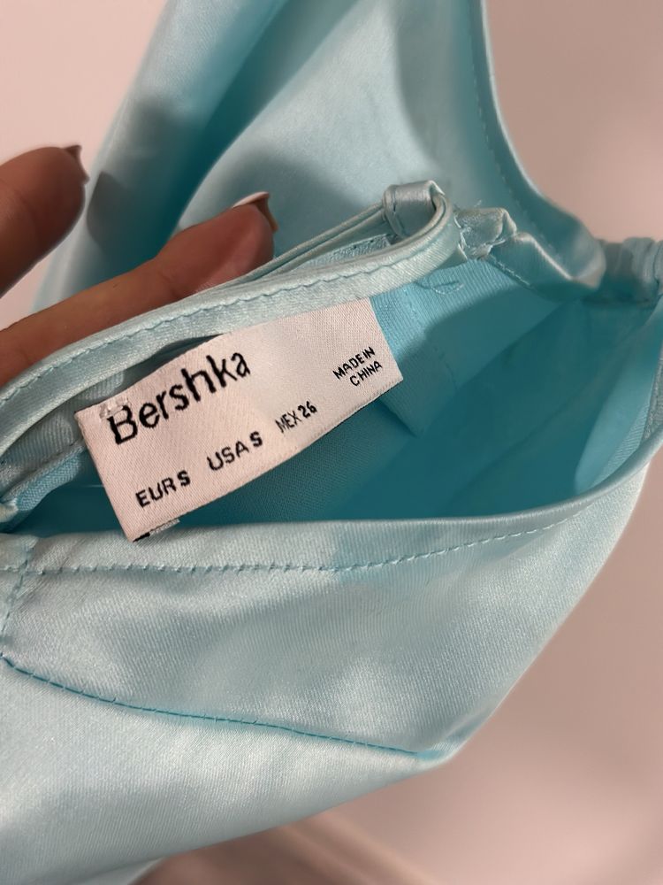 Разпродажба на дрехи