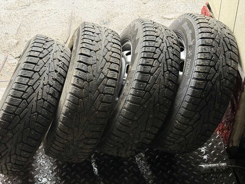 185/70R14 Зимние шины с дисками 4x100 ( Passat B3)