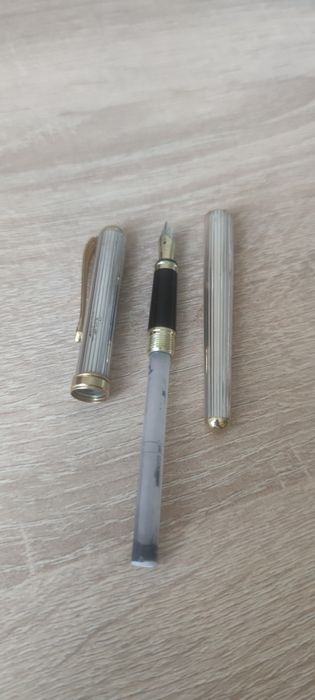 Stilou argint stare foarte buna penita M