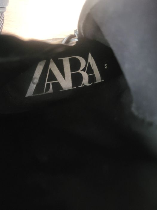 Черни кожени боти ZARA