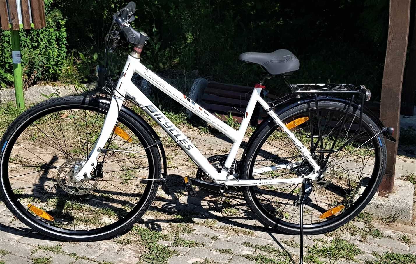 Bicicleta oras Bicycles Antigua Light 3x9 XT