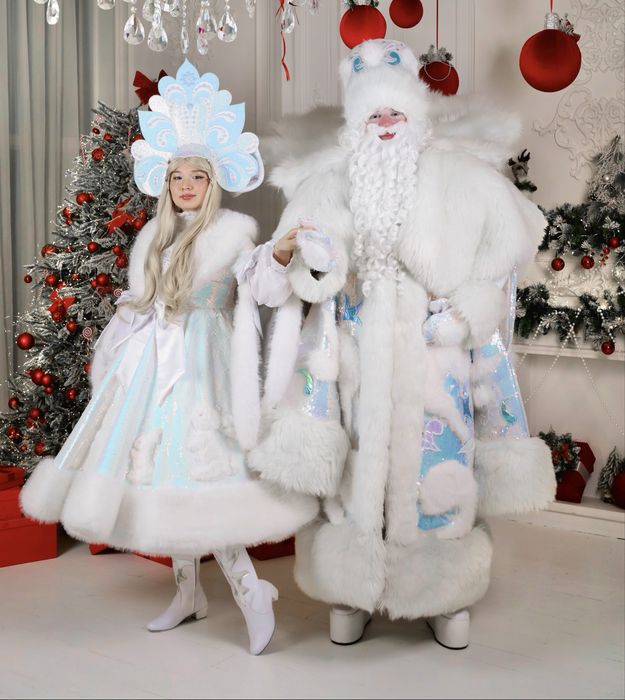 Дед мороз и Сненурочка на 31 декабря