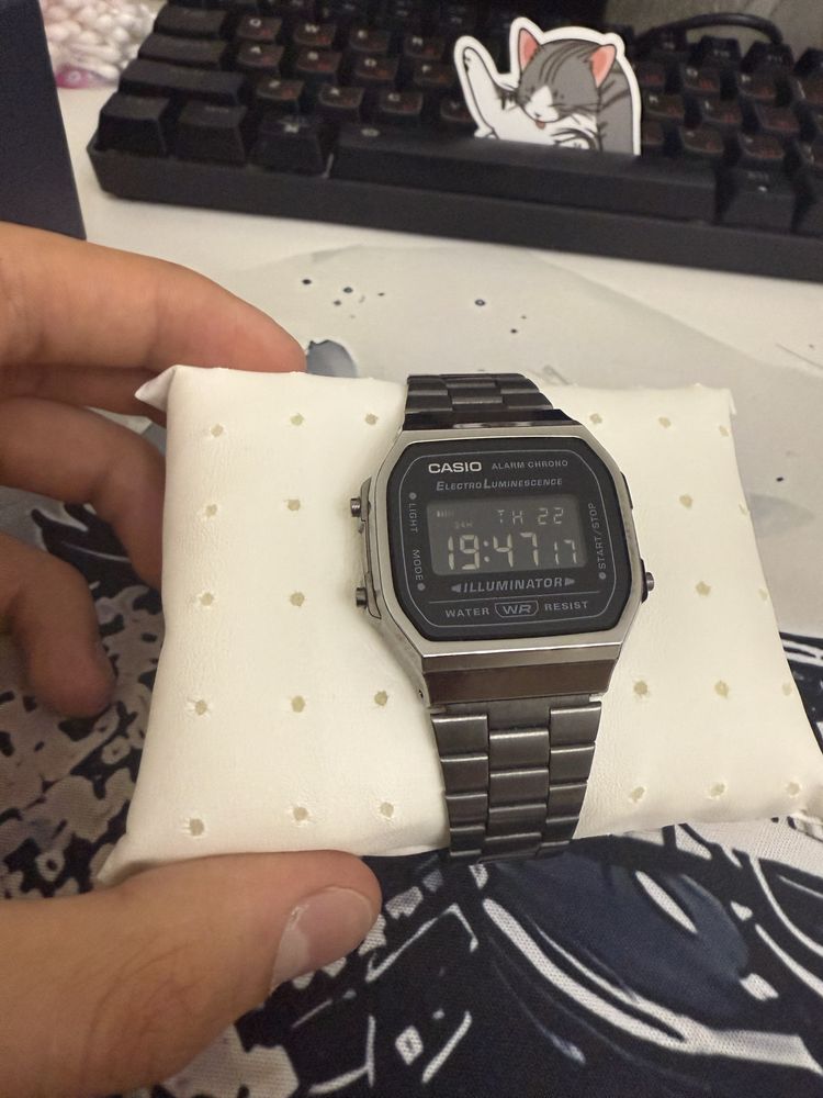 casio a168wgg-1bdf