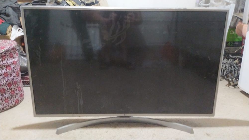 LG есть полоска на экране