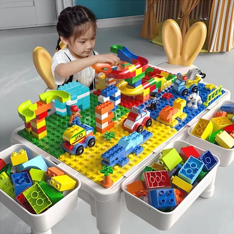 Столик Лего