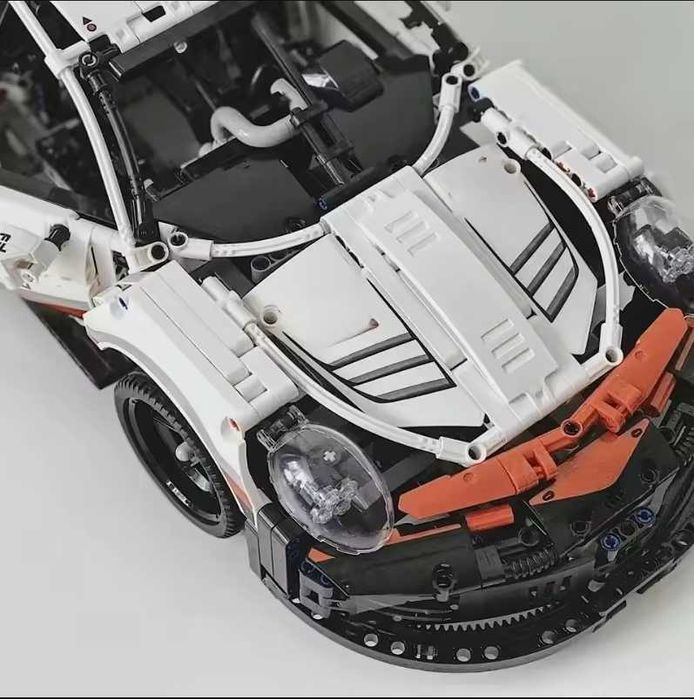 LEGO Technic 42096 - Porsche 911 RSR - 1580