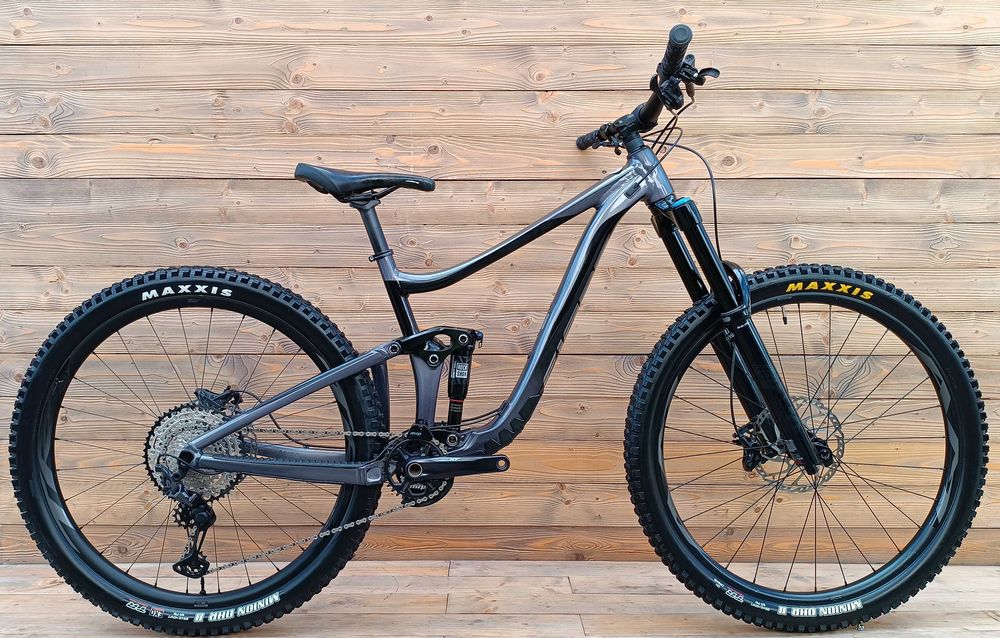 Bicicleta noua GIANT REIGN, FOX gri 29"