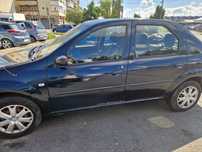 Vând Dacia Logan