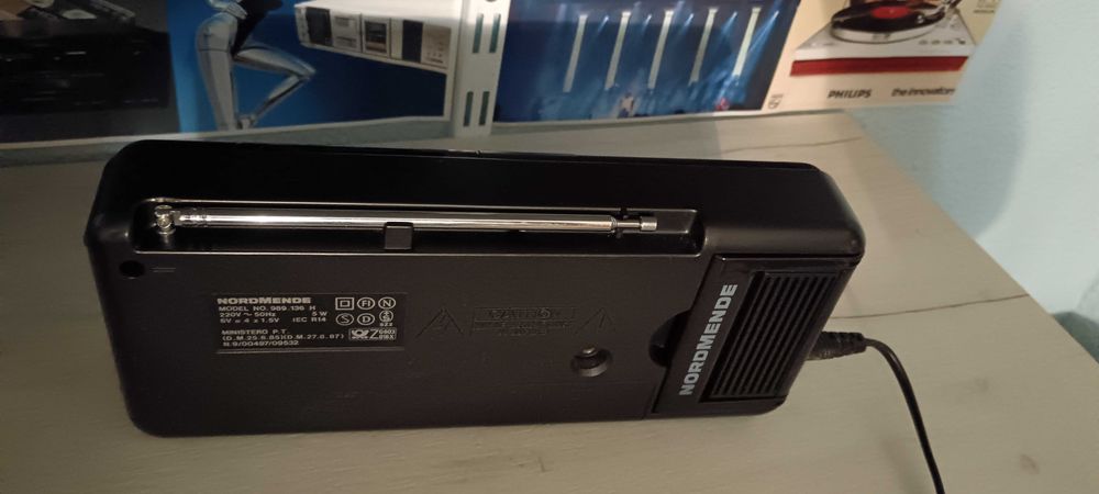 Radio de colectie Nordmende Mambo K300 (FM/MW/SW)