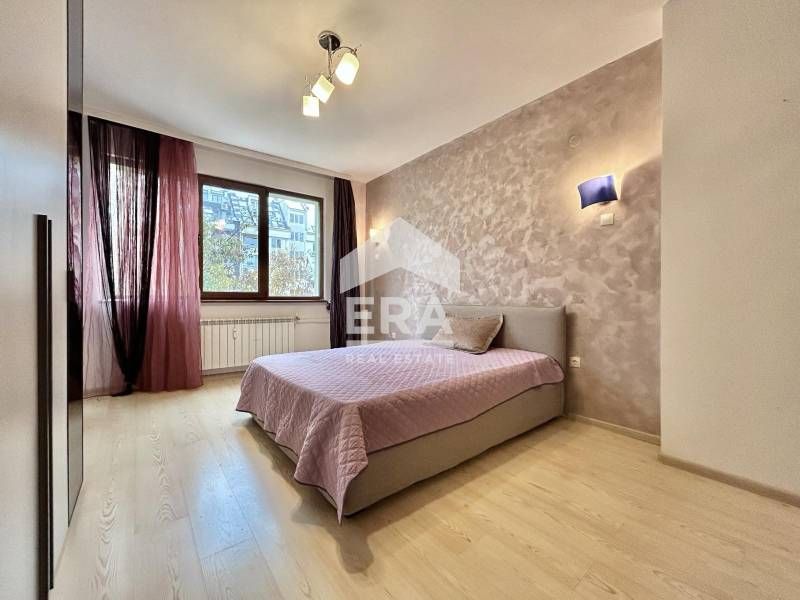 Дава се под наем Тристаен апартамент в София, Център - 102 кв.м за 900 € - Снимка #6