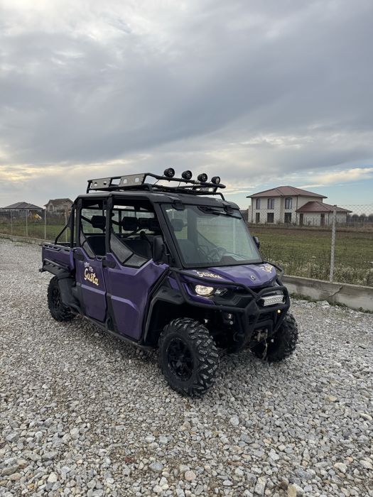 Vand can-am traxter si plaris rzr pentru copii!