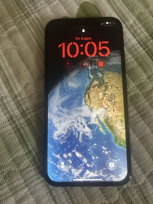 Айфон 12 про макс работает нормально