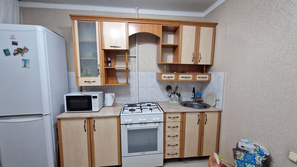 Продам кухонный гарнитур
