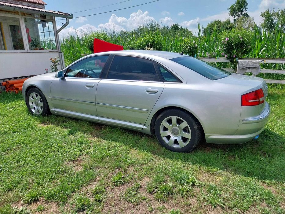 Audi A8L Exclusive