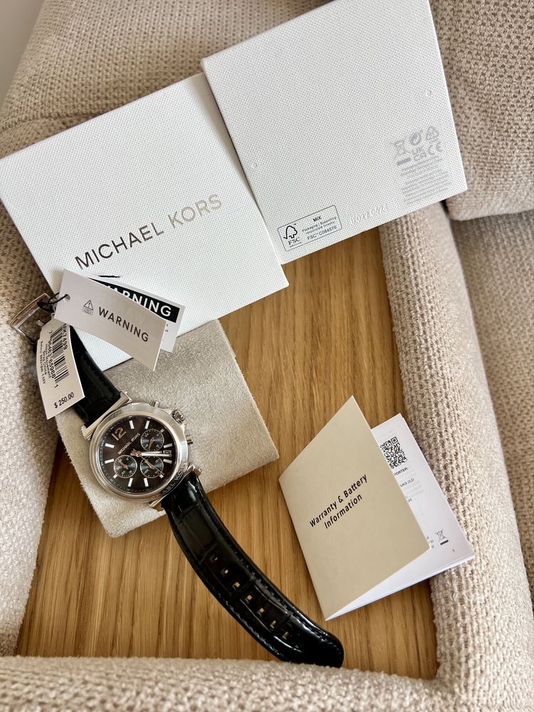 Michael Kors, Часовник с хронограф и кожена каишка, Черен