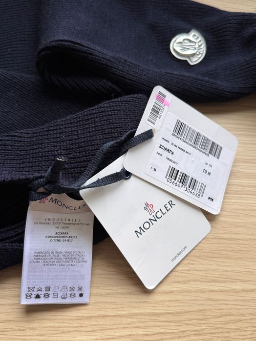 Moncler шал 100% оригинал