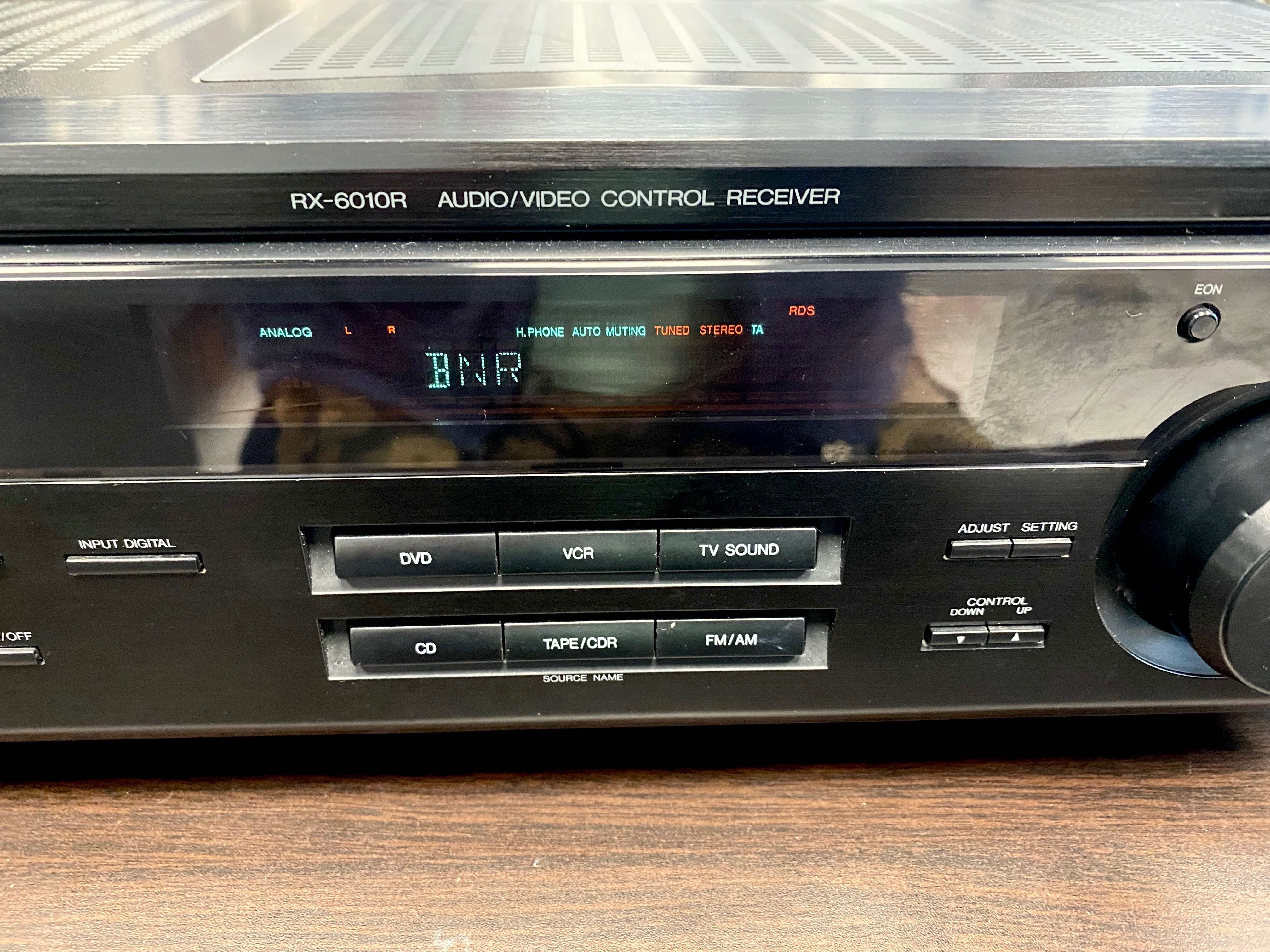 Блестящ ресивър JVC