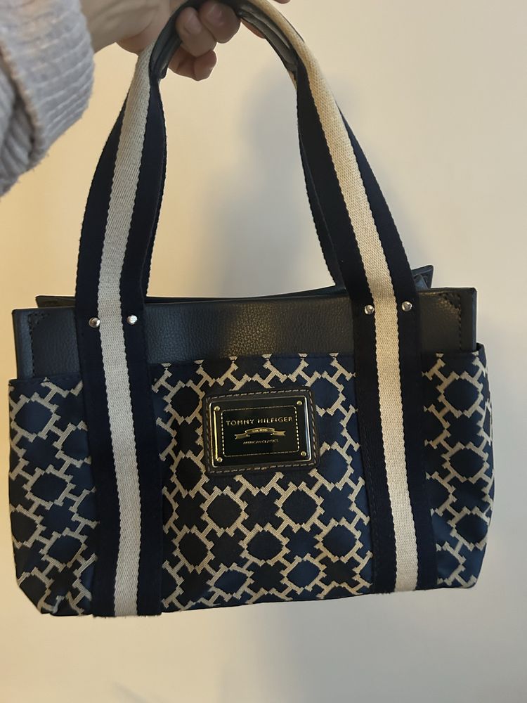 Дамска чанта Tommy Hilfiger