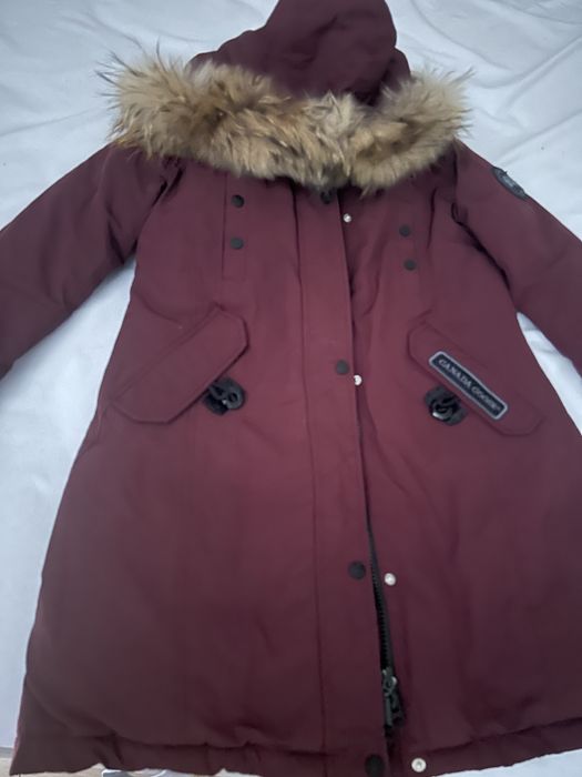 Продам куртку зима в отличном состоянии