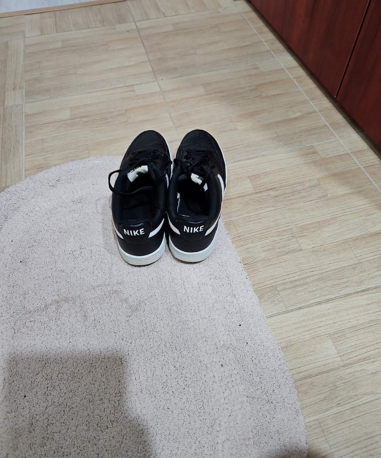 Обувки  Nike Court Vision