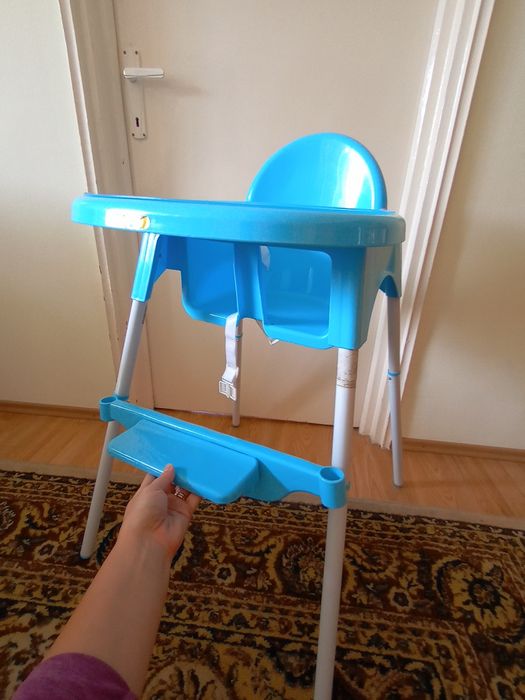Scaun de masa bebe