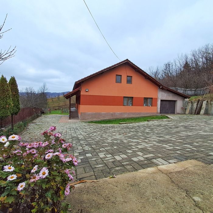 Casă de Vânzare comuna Bunești