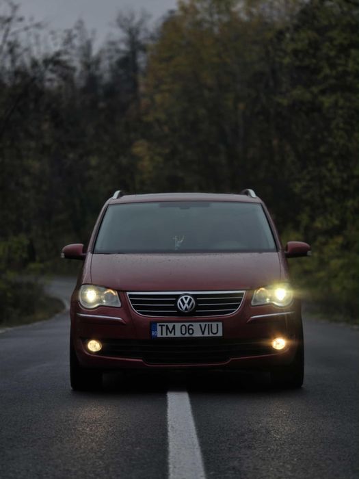 Vând VW Touran 2009 2.0d 170 cp