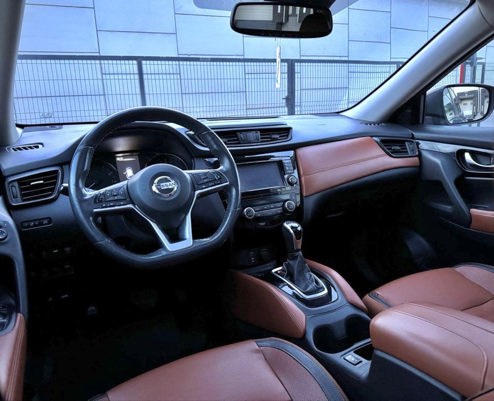 Nissan Rogue/X-trail SL AWD *TEKNA* FACELIFT