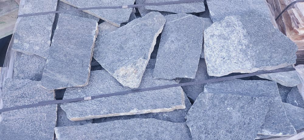 Piatră naturală poligonală