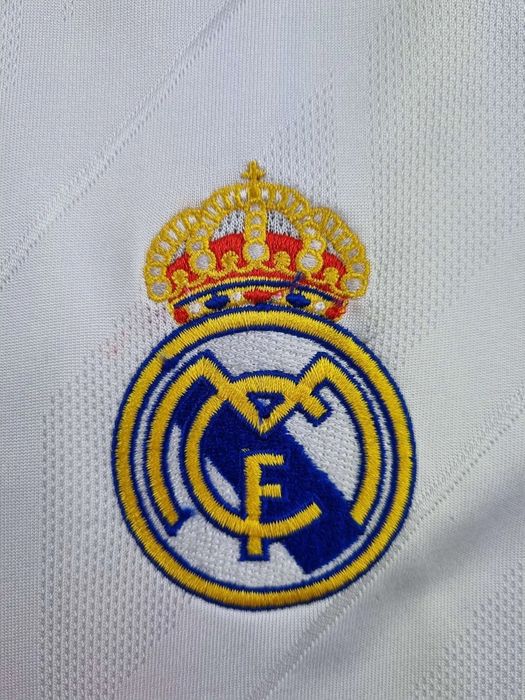 Vând tricou Cristiano Ronaldo cu autograf