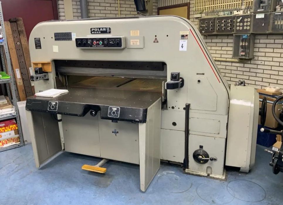 Ghilotina Polar Mohr 145EL