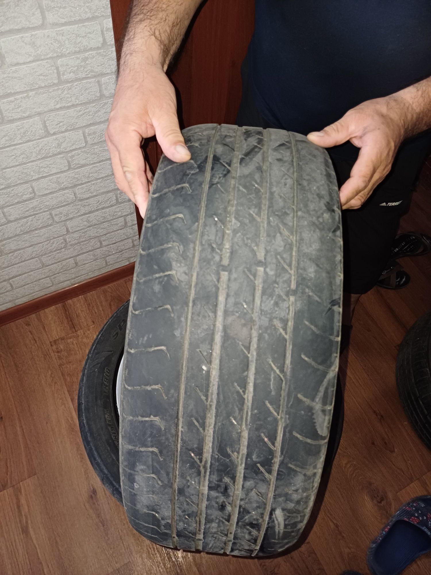 Продам шины летние