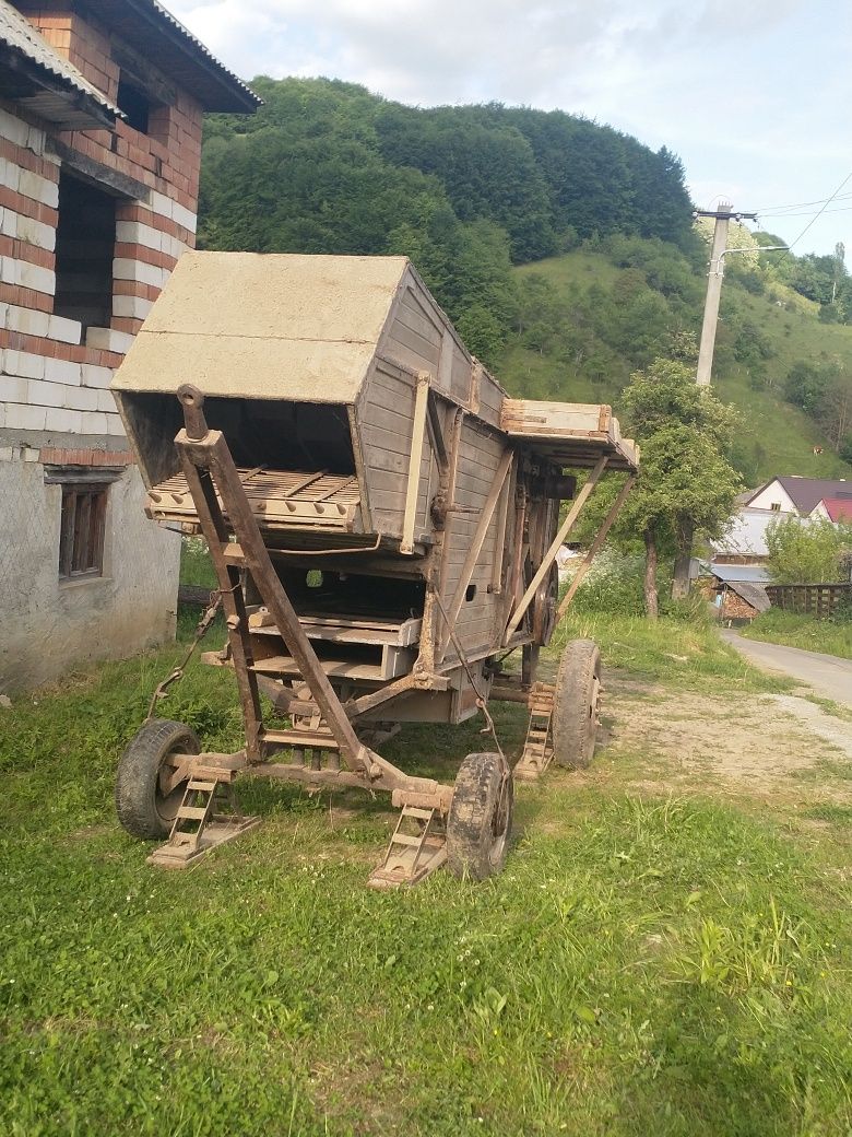 Batoza in stare buna de funcționare pe curele de piele