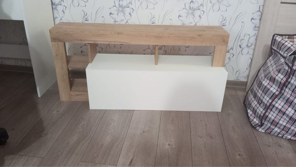 Тумба под телевизор