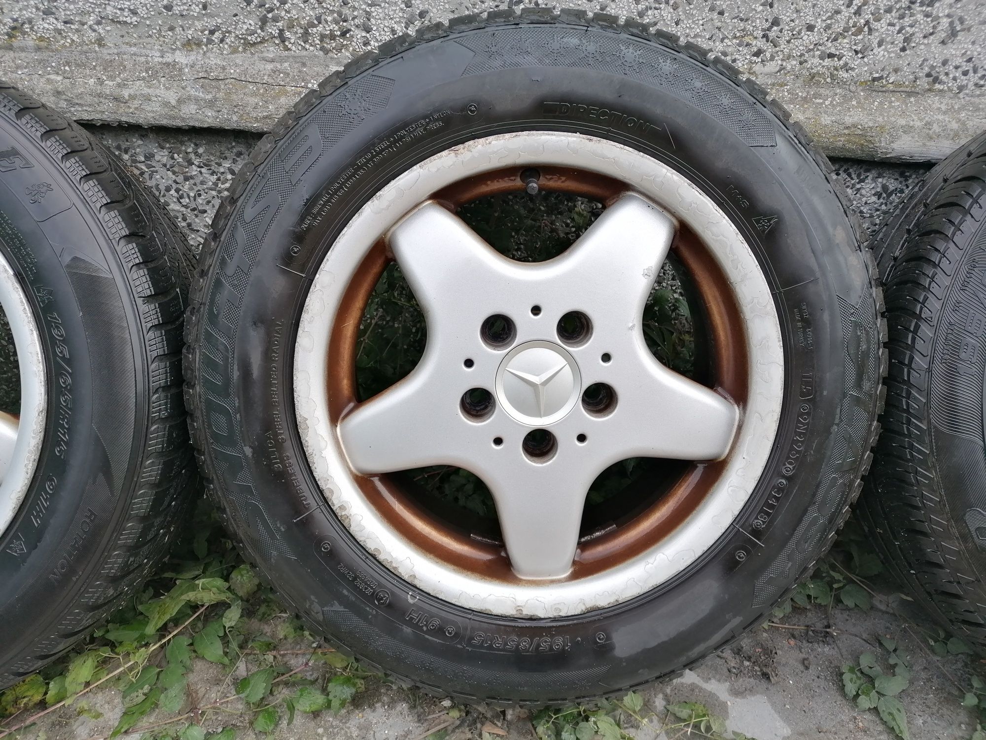 Джанти с гуми 15" 5х112 7j ET 37 Mercedes