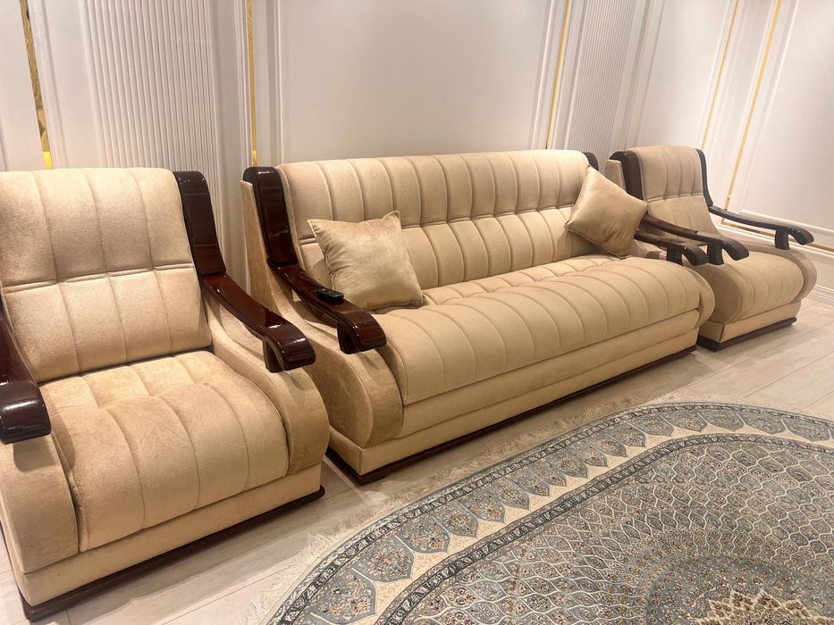 Yumshoq mebil A’lo holatda yangidek