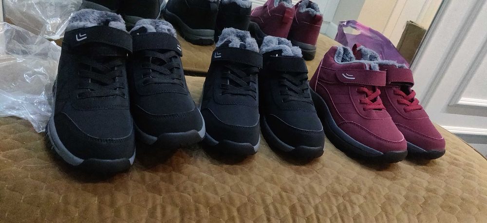 Продам новые   ботинки