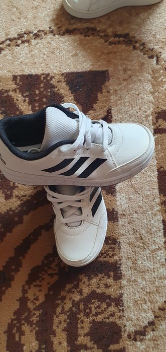 Adidasi Adidas nr 28