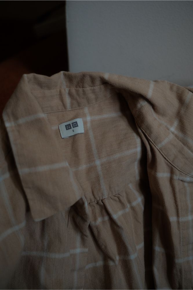 Рубашка Uniqlo, бежевая