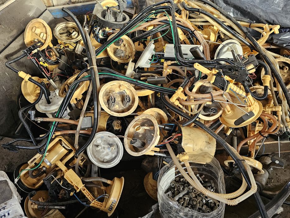 Помпа в резервоара за различни модели бмв bmw pompa нафтова горивна